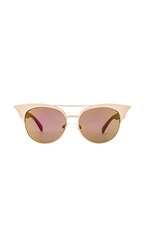 Quay Zig Sunglasses in Brown | Revolve Clothing (Global)