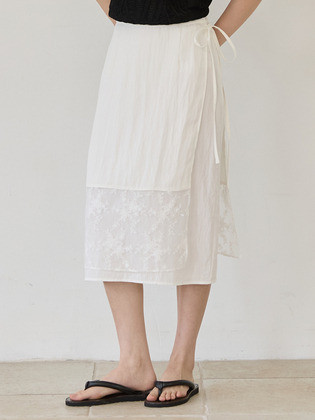 Sheer Lace Wrap Skirt (White) | (주)더블유컨셉코리아/W Concept(KR)