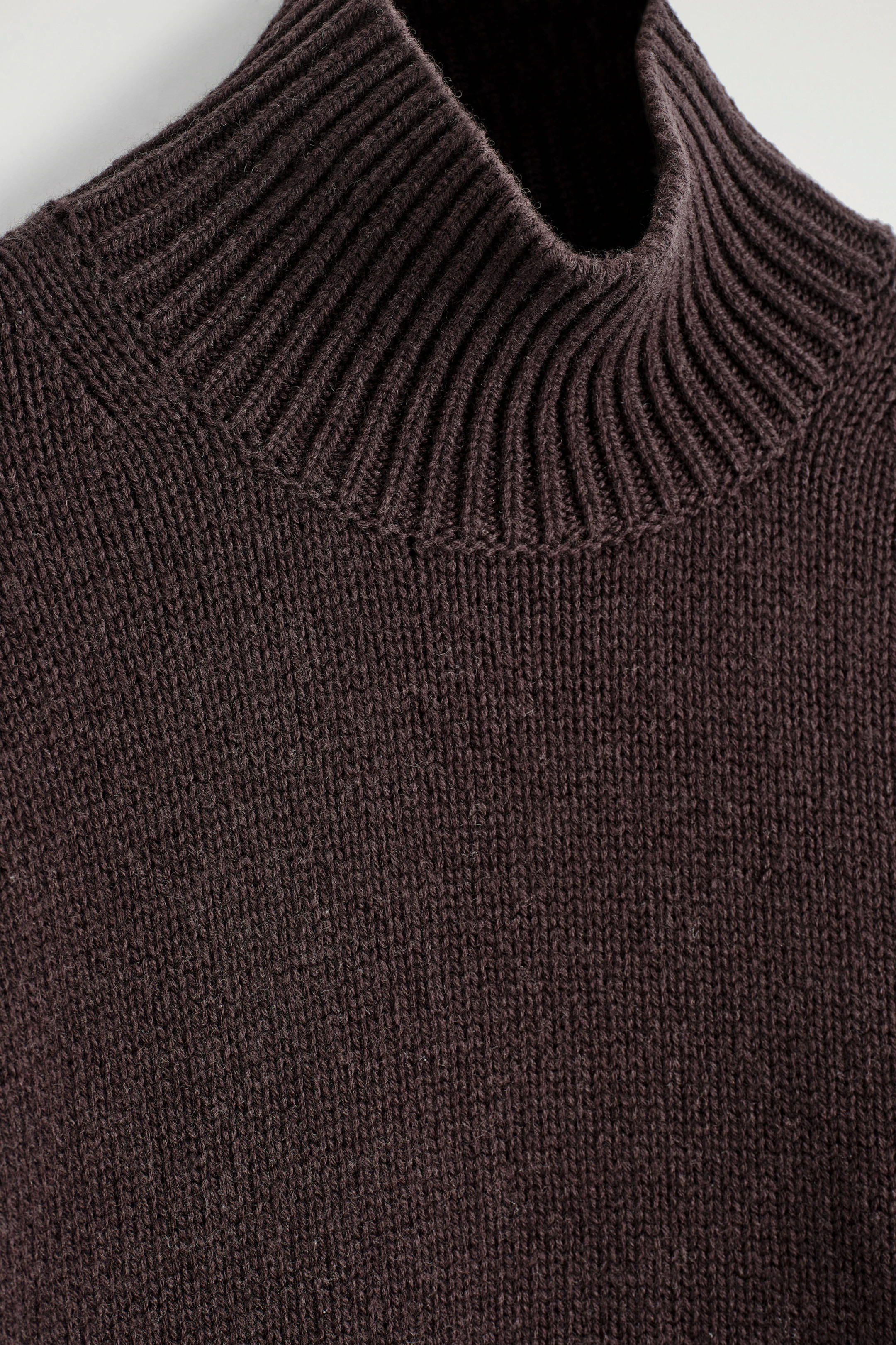 CHUNKY FUNNEL-NECK WOOL JUMPER - BROWN | COS AU | COS (AU)