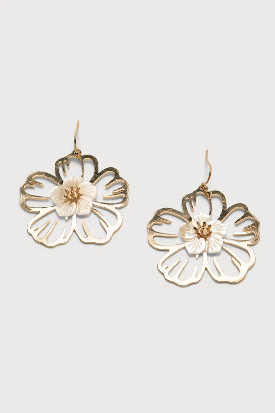 Bloom All Day Oversized Gold Flower Earrings | Lulus (US)