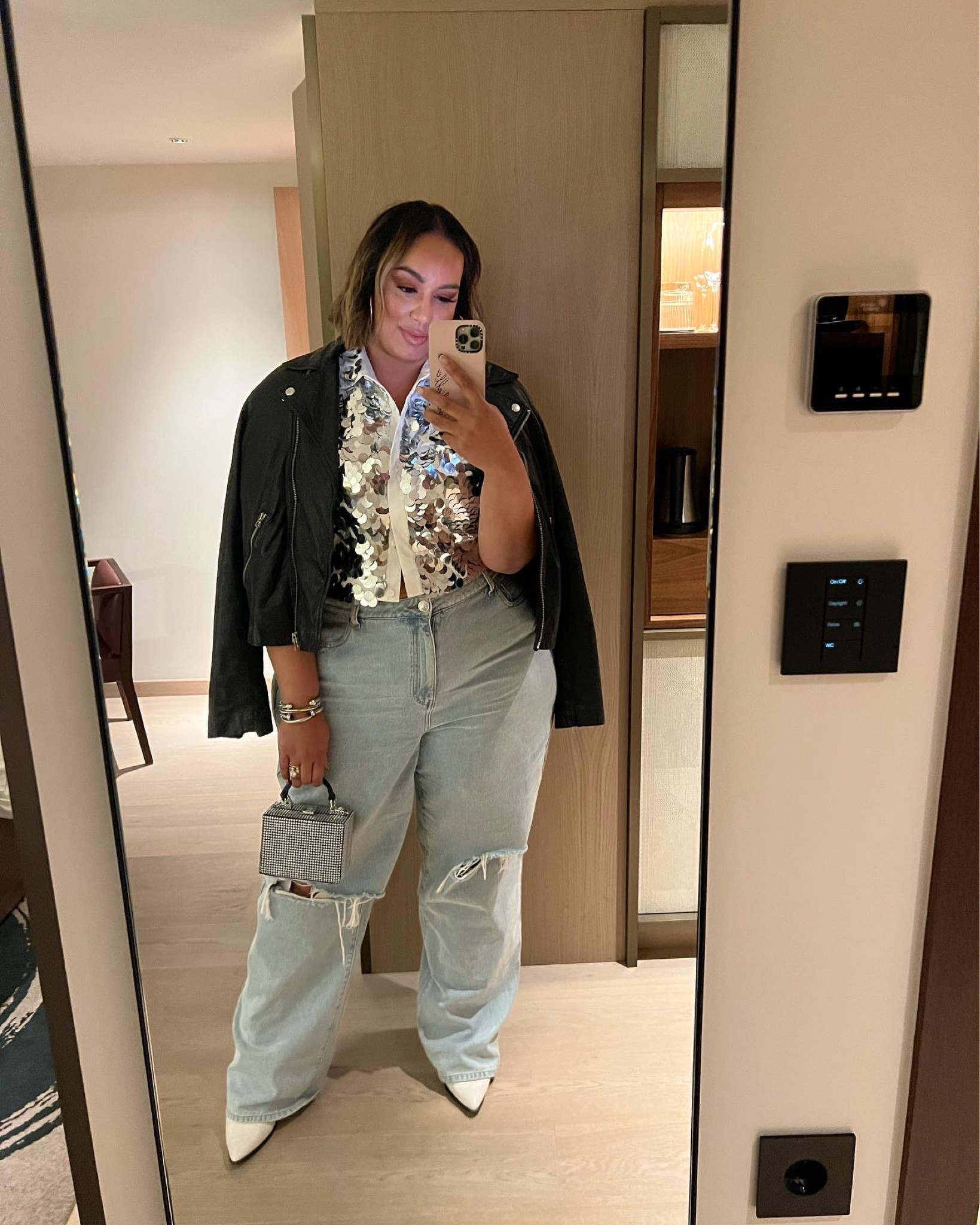 Sequin with a side of denim 

#LTKtravel #LTKcurves #LTKHoliday