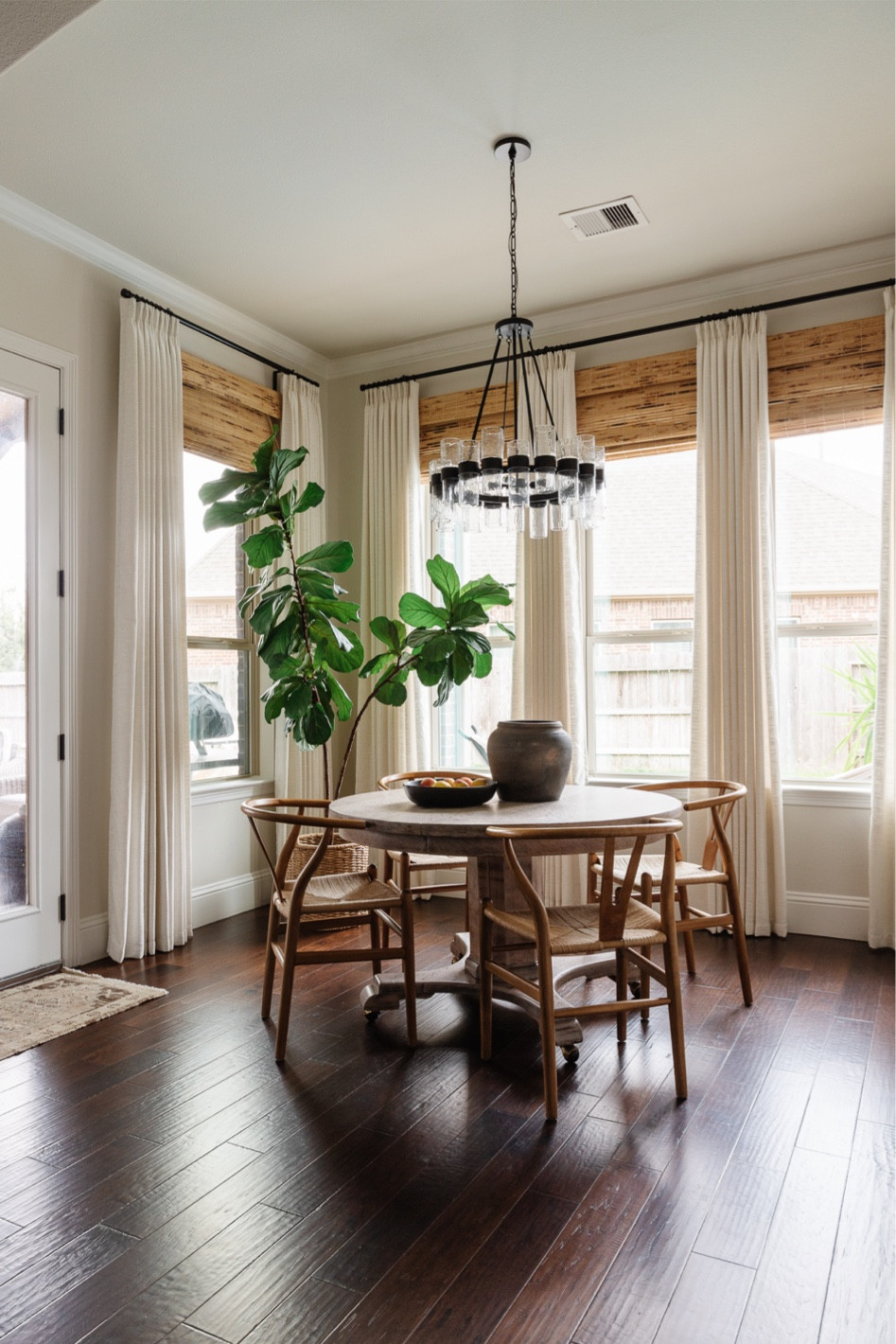 Save 15% only viral custom drapes for less now through the end of November!

Use code Shelley15

These are the LIZ in Ivory White with Pinch Pleat and room darkening liner.  Find semi custom options with the Amazon link or fully custom options on their main website.



#LTKsalealert #LTKHolidaySale #LTKhome