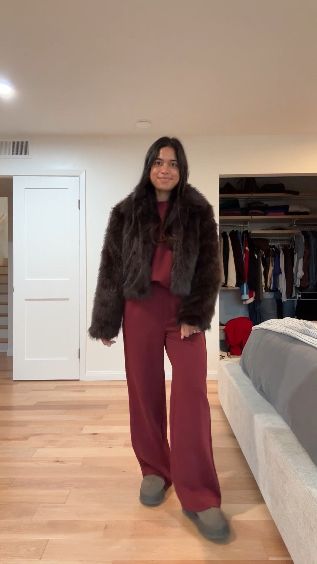 Holiday travel outfits! This set is so cute, so soft and so comfy! It’s giving lululemon but a fraction of the cost! Also comes in black! Wearing XS in pants and Small in sweater! Adding fur for a pop of holiday fun!


#LTKgrwm #LTKHoliday #LTKootd