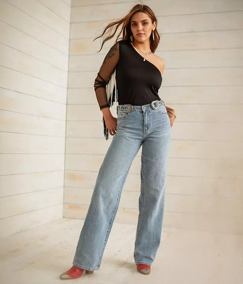 Ultra High Rise Wide Leg Jean | Buckle
