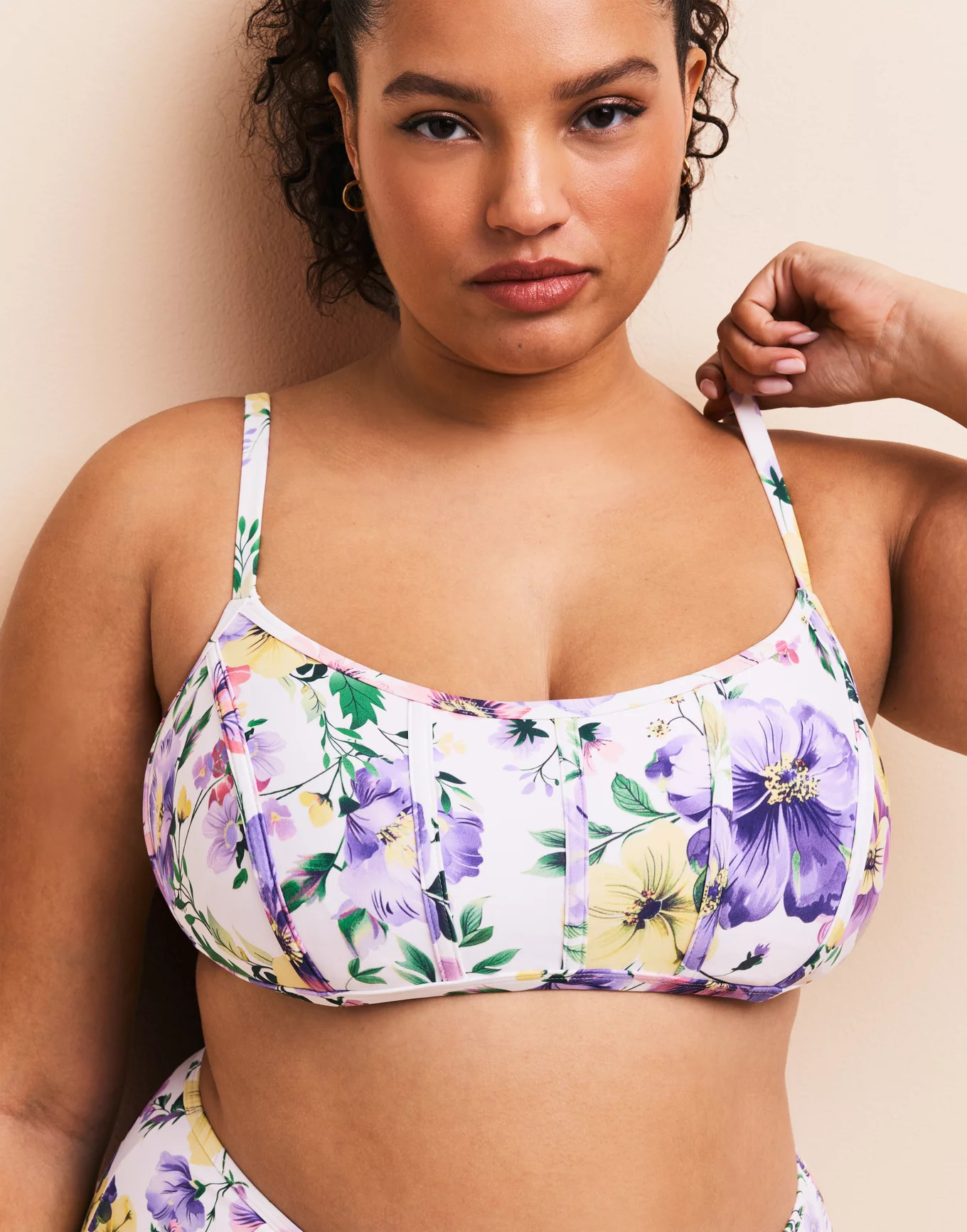 Valcea Contour Plus | Adore Me