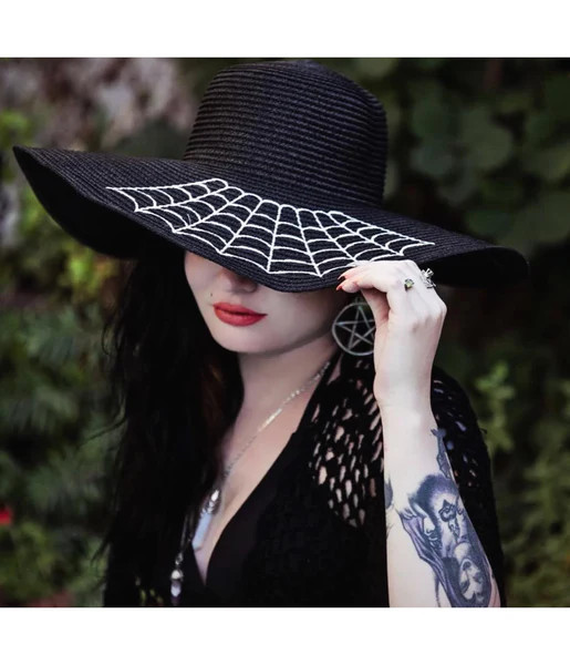 Witchwood Bags Black & White Widow's Web Floppy Sun Hat | UniqueVintage
