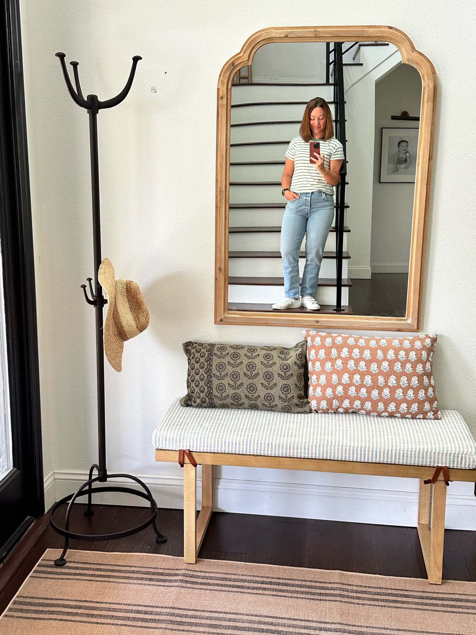 Entryway bench with mirror discount