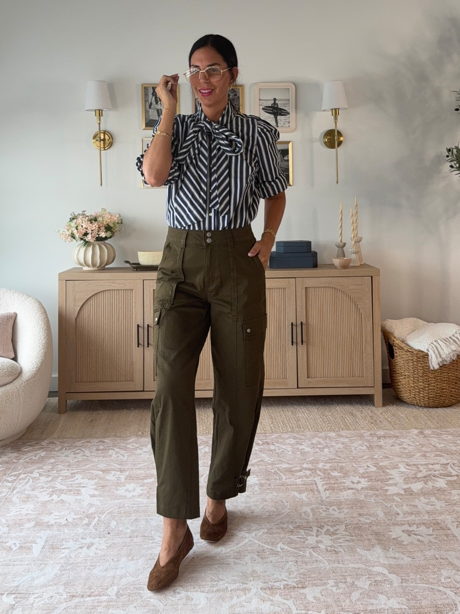 The perfect under $30 pants 
Size 4 
Top- small 
Suede flats- tts 

#LTKU #LTKFindsUnder50 #LTKSaleAlert