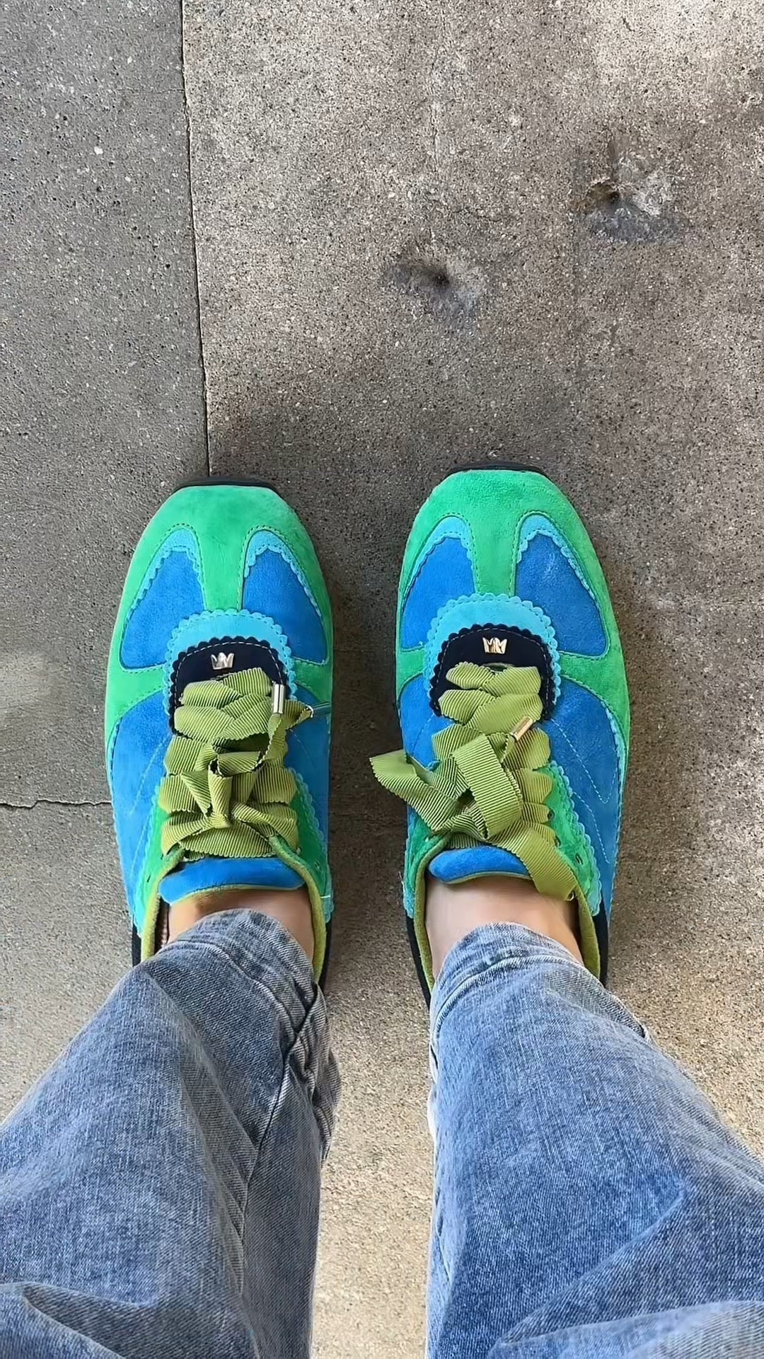 The perfect pop of color!! Sneakers that are fun and comfy to spice up your everyday looks 💙

#LTKTravel #LTKWorkwear #LTKgrwm