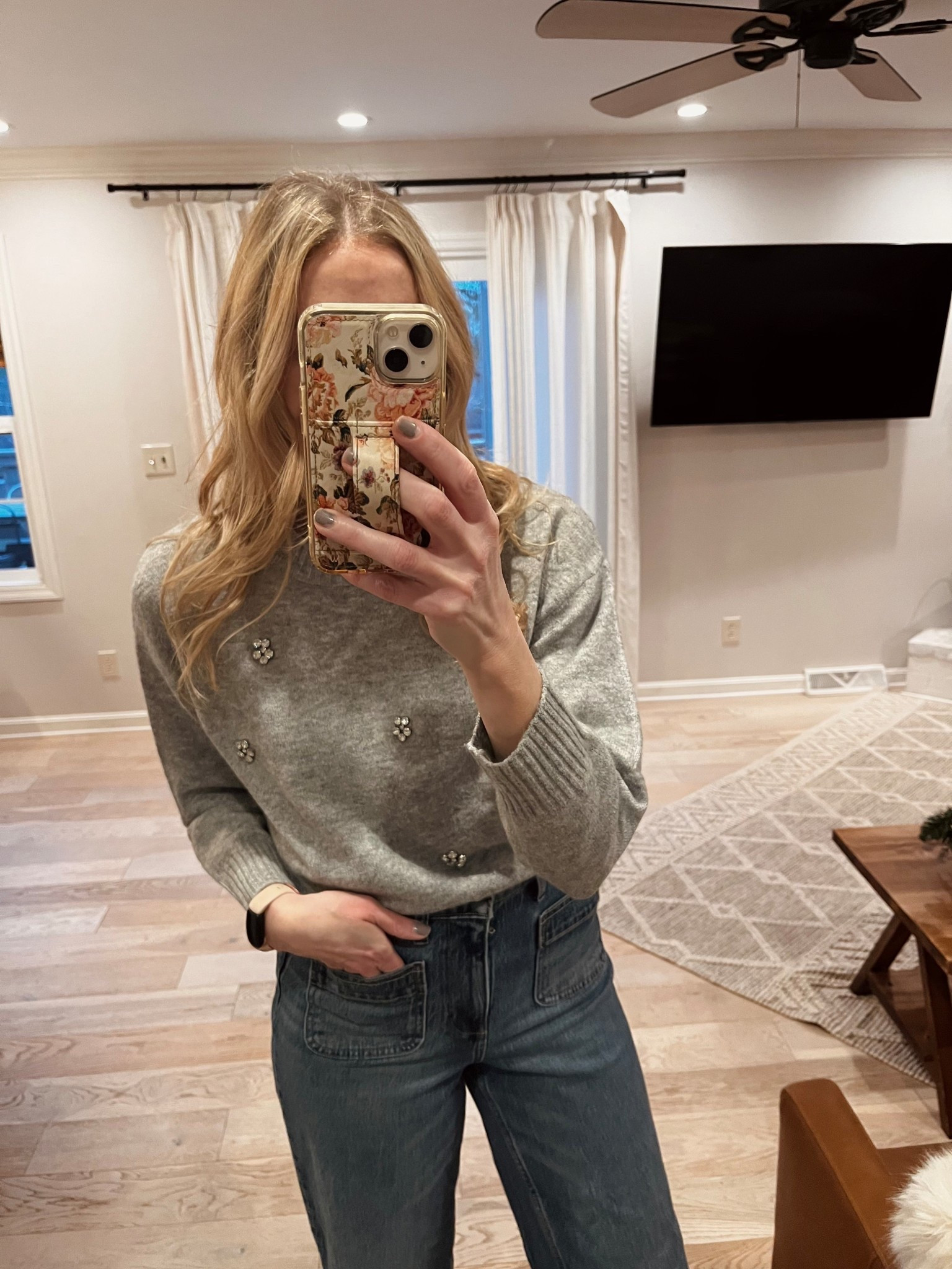 Sweater back in stock!  This has been on repeat for me.

#LTKFindsUnder50 #LTKdayinmylife