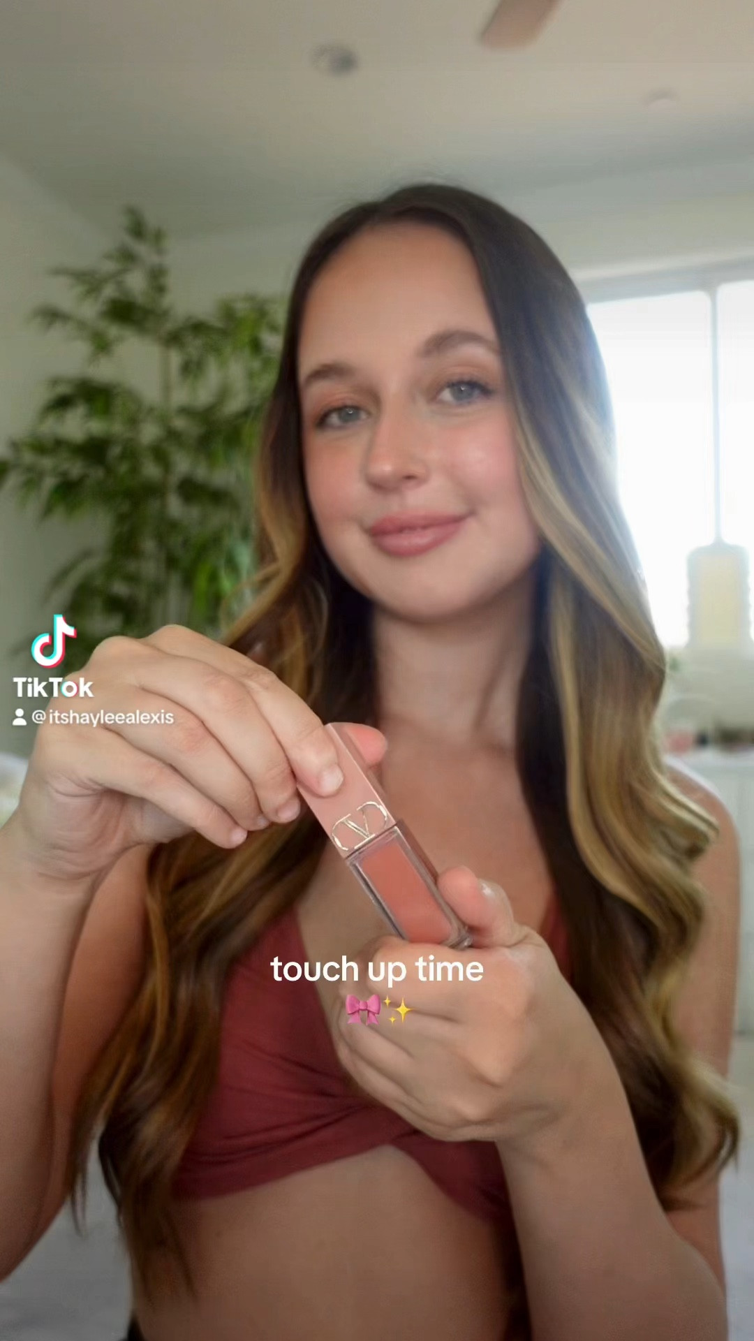 the best makeup product for touch ups 💋 Valentino beauty liquirosso 🎀 

#LTKVideo #LTKfindsunder100 #LTKbeauty