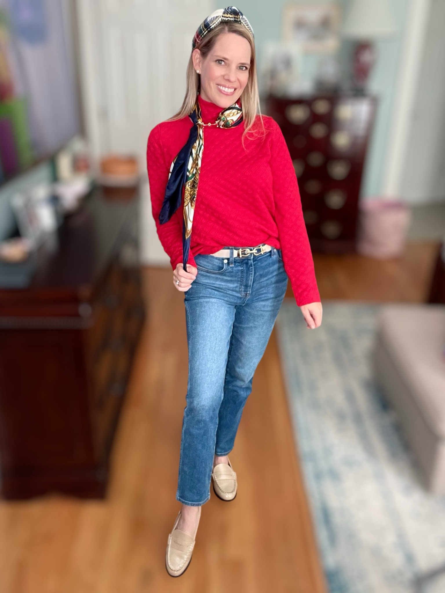 Fall outfits, straight jeans, scarf 

#LTKFindsUnder50 #LTKFindsUnder100 #LTKOver40