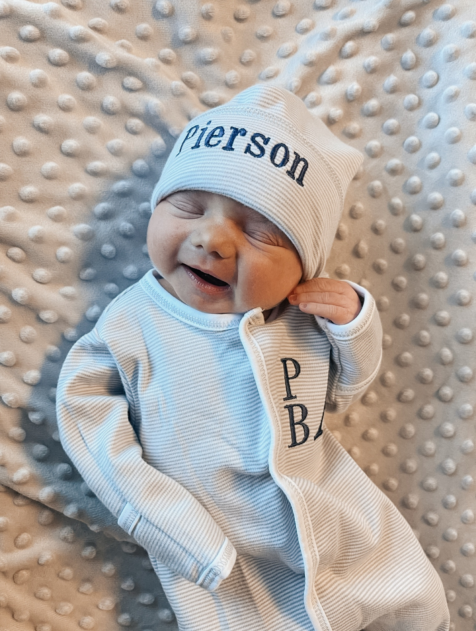 Loved my baby’s boy coming home outfit🥹

baby boy coming home outfit / newborn clothes / boy mom / brittneyablog

#LTKBaby #LTKBump #LTKKids