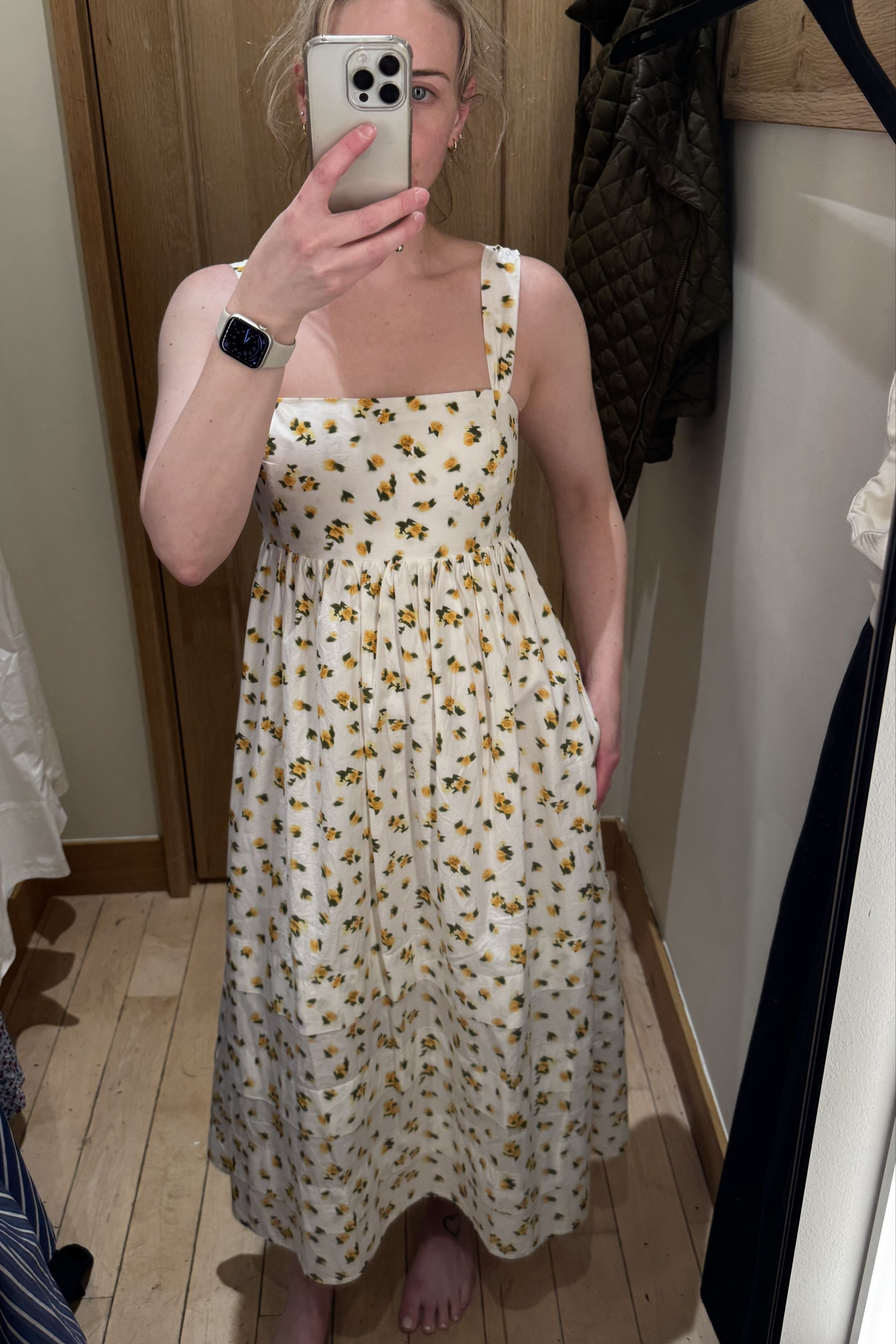  

 PSA: J.Crew has 40% off dresses right now!
Britt recently did a try-on and originally tried the floral version of this dress — but ended up snagging the fruit print instead (and honestly, it’s even cuter 🍊). She, of course, grabbed this one plus a few other gems. 👏

Bonus: Since Britt’s a dietitian, she used her healthcare discount for an extra 15% off!
If you’re a teacher, military member, or healthcare worker, definitely check it out — signing up online was super quick (like two minutes!) and totally worth it. Major win. 🎉

#LTKSaleAlert