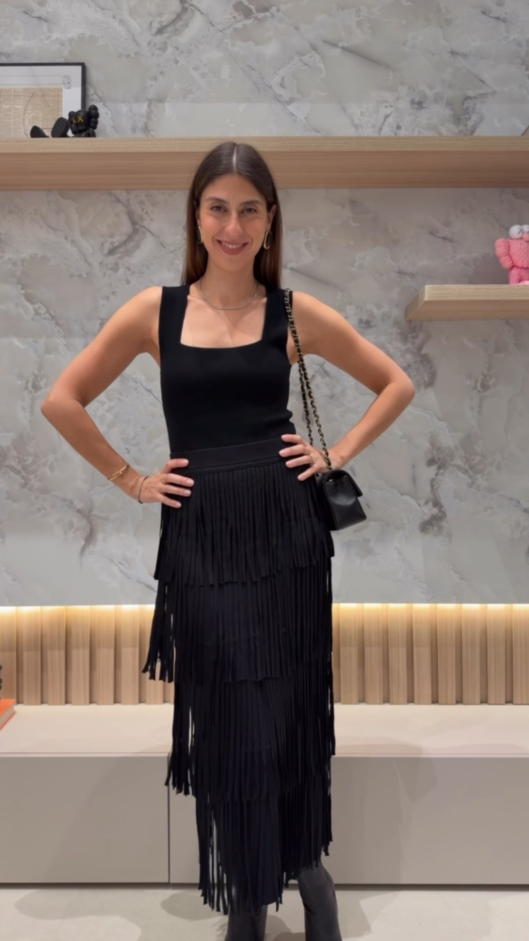 All black… but make it move! Fringe is having a major comeback!