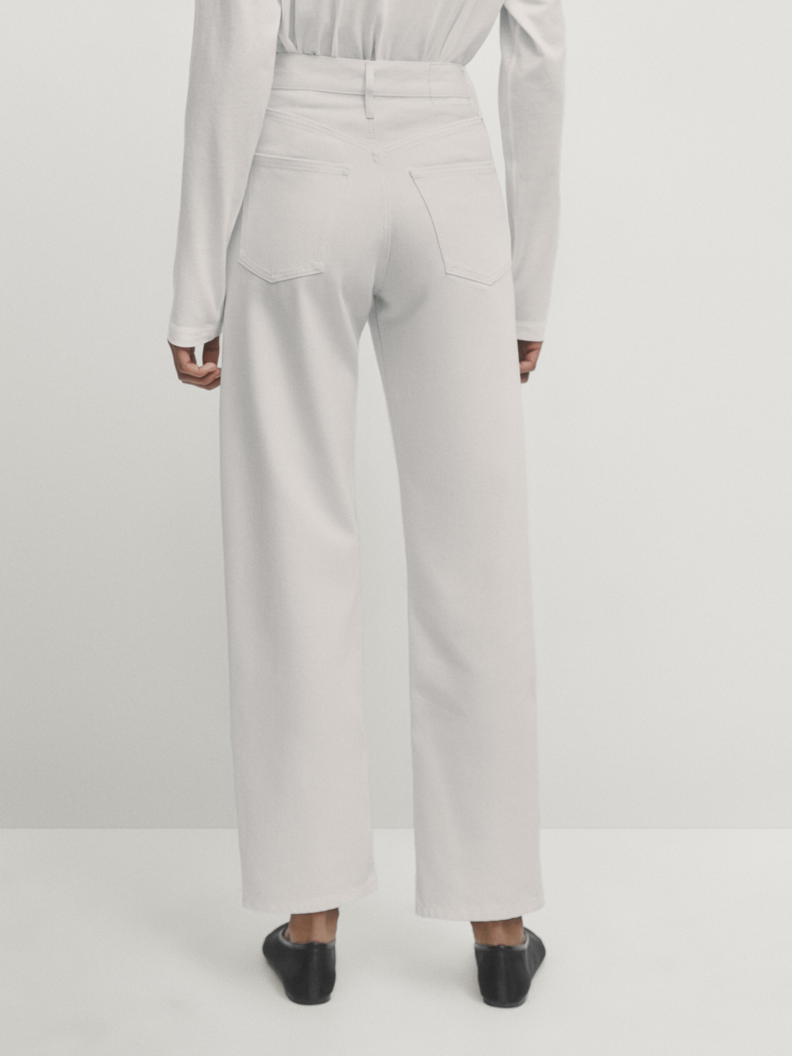 Straight fit high-waist jeans | Massimo Dutti UK