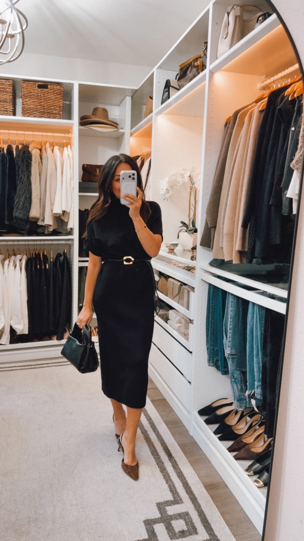 Such a flattering dress- comes with the belt! Not constricting, Fits TTS 

#LTKootd #LTKOver40