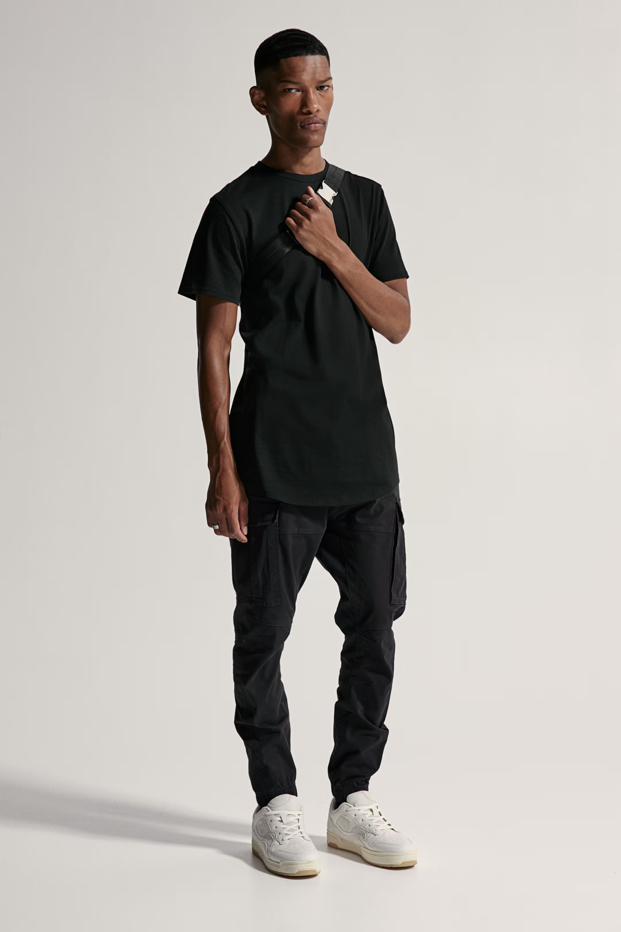 Slim Fit Cargo Joggers - Regular waist - Long - Black - Men | H&M US | H&M (US + CA)