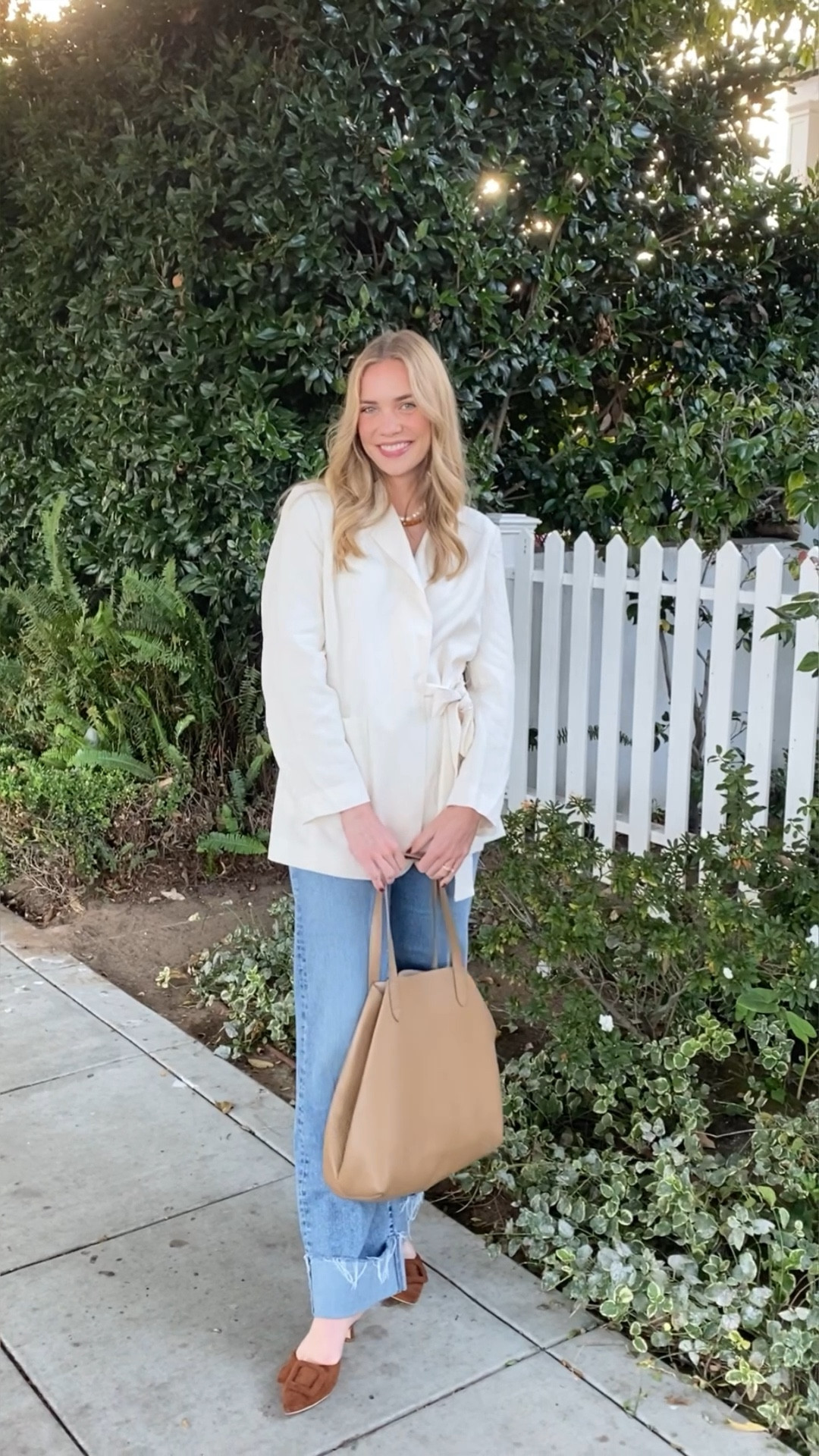 RENT THE RUNWAY HEAD TO TOE! I felt so beautiful and comfortable in this outfit for a special date night with my husband 🤍 Necklace, blazer and jeans are all #renttherunway! 

#affordablefashion #classicstyle #elevated #basics #amazonfashion #amazonfinds #datenight #blazer#baggyjeans #pearlnecklace #LTKHoliday

#LTKfindsunder100 #LTKSeasonal
