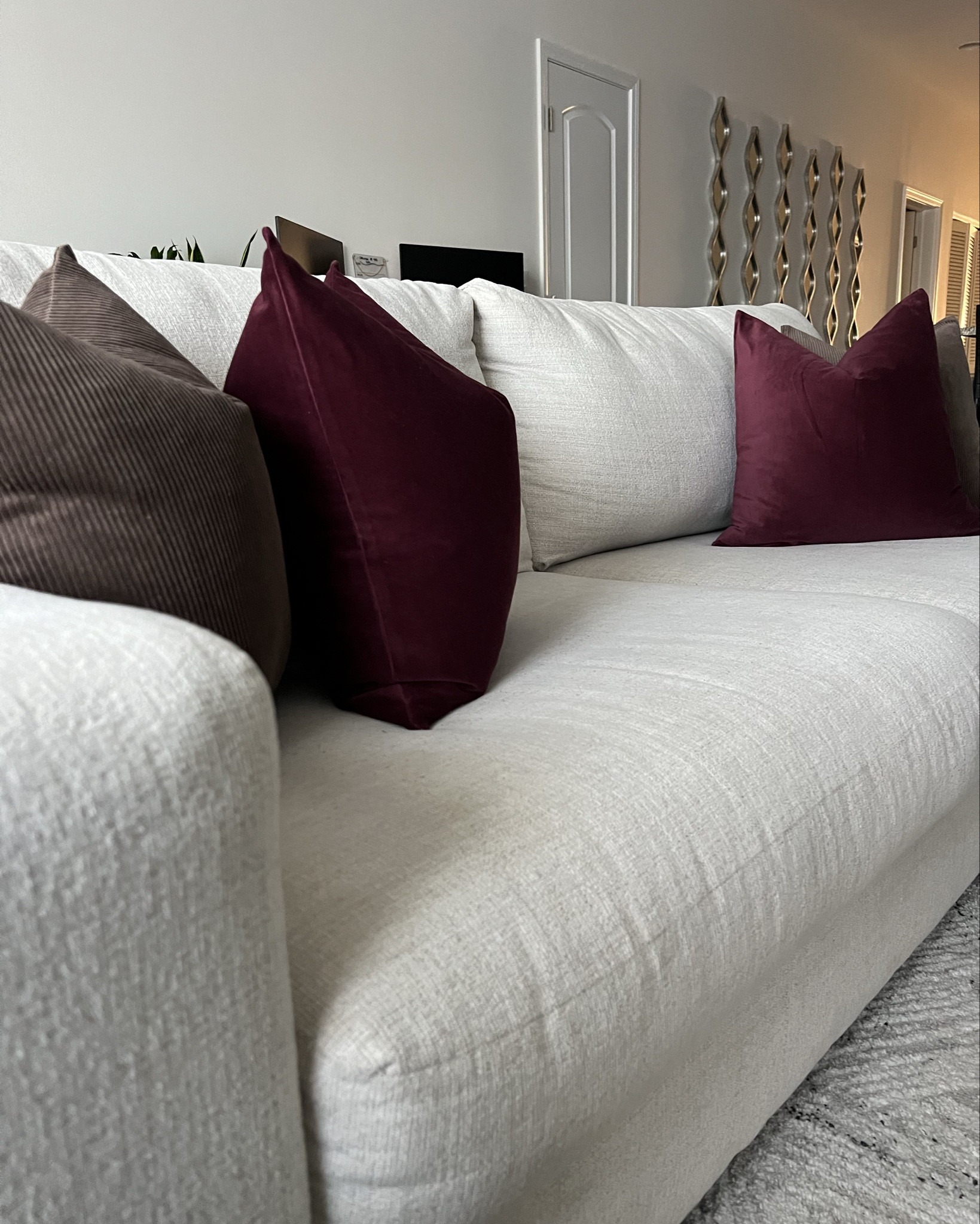 The ease of switching out color schemes for season changes!!!***Pillow covers are a MUST - keep the insert change the cover***
#homedecor #falldecor

#LTKFindsUnder50 #LTKSeasonal #LTKHome