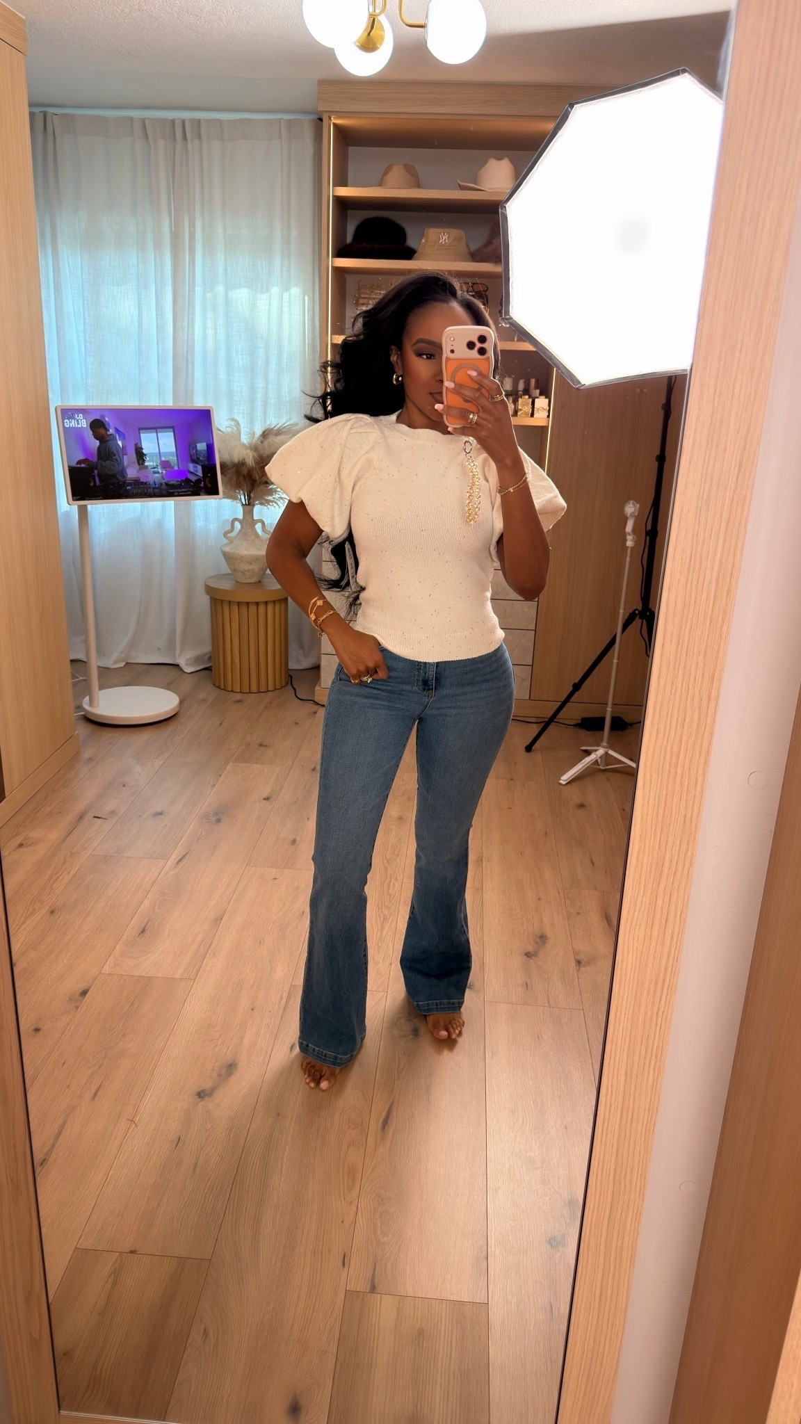 Walmart Black Friday — the prettiest elevated basics for holiday season. This flutter-sleeve knit top and the perfect flare denim are such an easy pair for everyday errands, work, or festive get-togethers. An effortless, polished look under $40.

Tap to get details and shop the full outfit.

📏 Sizing: Top (S) | Jeans (4 Long)  
Height 5’3” | 138 lbs | 34D | 27" waist | 40" hips

Soft knits, neutral tops, fall denim, casual everyday outfits, Walmart fashion finds, winter outfit ideas.

Follow me on Instagram and YouTube @kirasfashionfinds