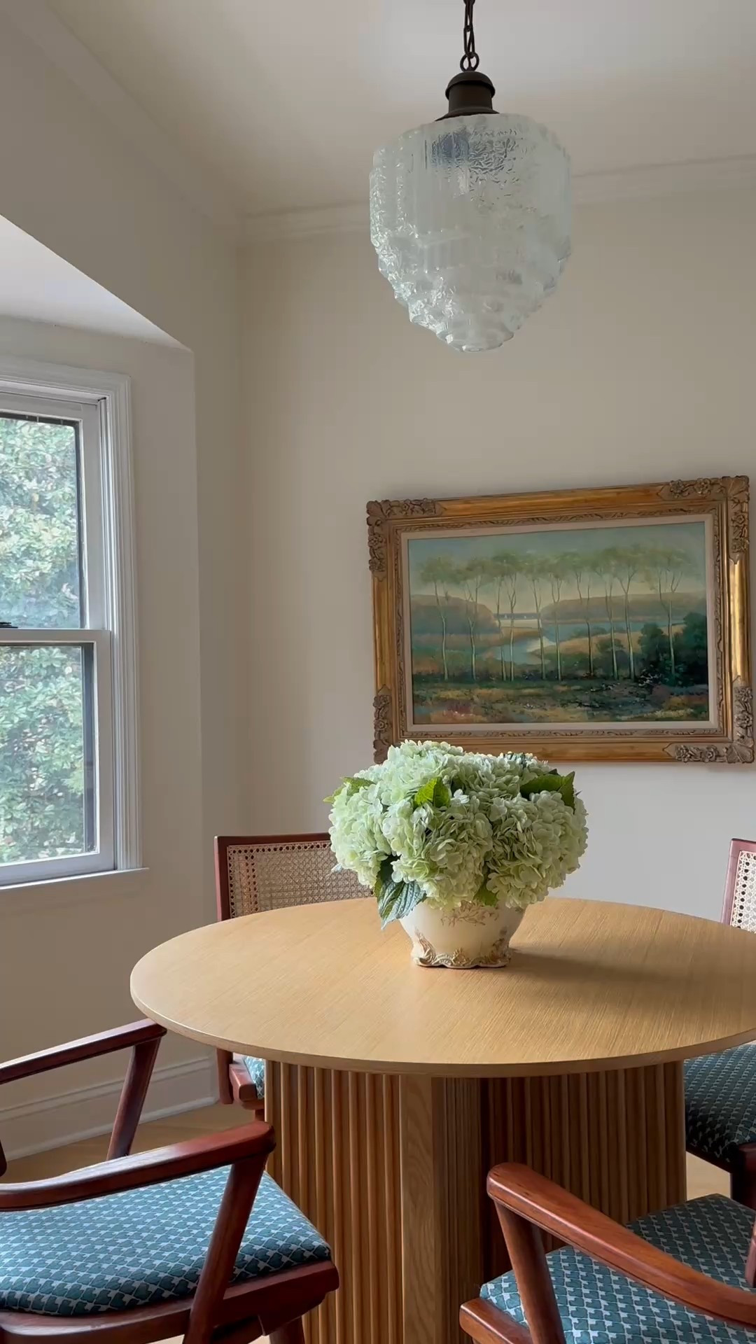 All the pretty things from one of my favorite places to shop: Alice Lane Home

Alice Lane Home's "Very Best Sale" is happening now until April 27th. Everything is either 25% or 20% off, making it a great time to grab anything that's been on your wish list!


#AliceLaneHome #AliceLanePartner @AliceLaneHome

#homedecor #interiordesign #homedesign #home #decor #style #homeinspo #coffeetablestyling #marble #sale