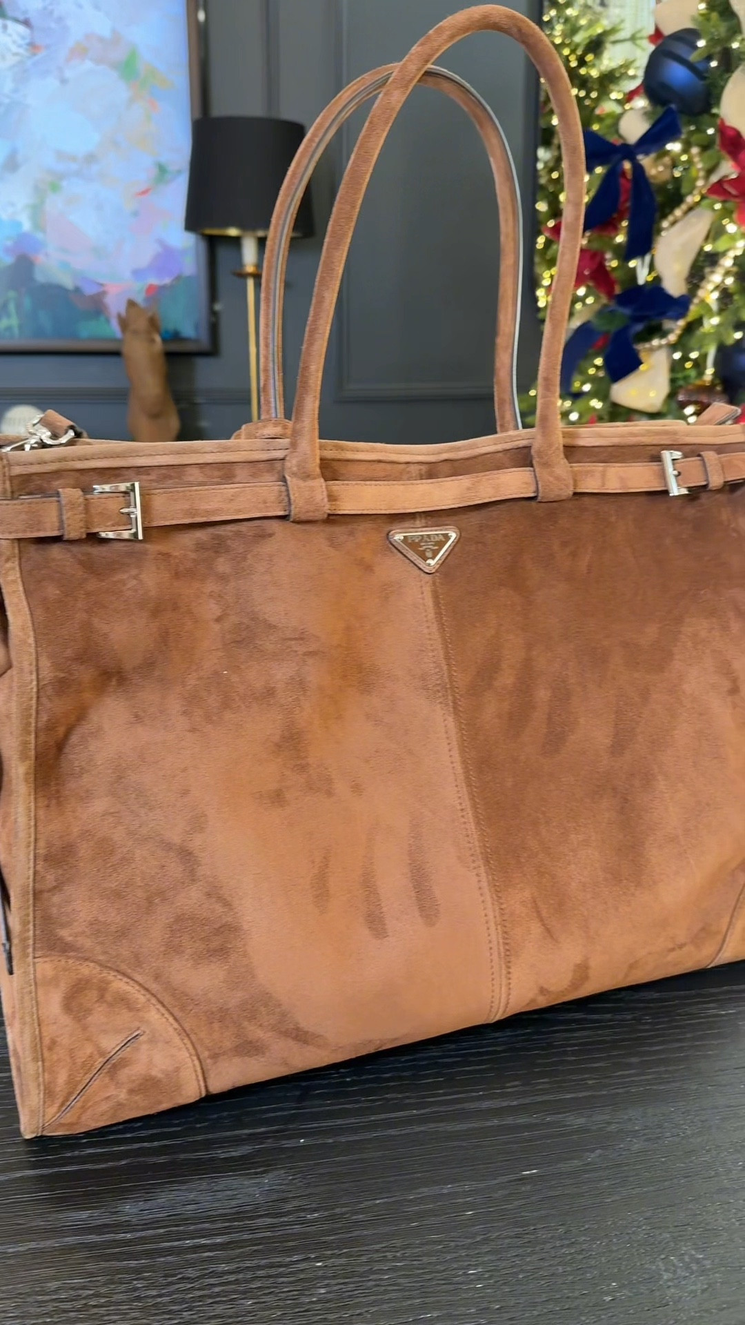 Gorgeous brown suede Prada tote 🧸🤎