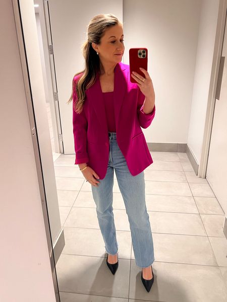 Work OOTD 3.20.2024

Pink blazer - Express
Body contour tank - Express (linked few options)
90s straight jeans - Abercrombie
Slingback heels - Nine West
Earrings and claw clip - Amazon


#LTKSeasonal #LTKfindsunder100 #LTKworkwear
