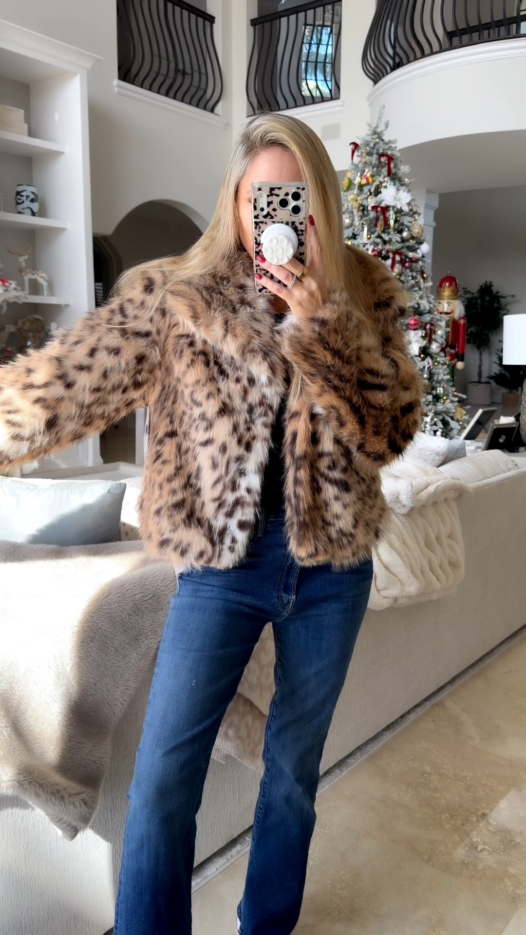 Luxe fur I’m dying over 🖤🤎 love such amazing quality!!!!!! TTS 

#LTKHoliday #LTKootd #LTKOver40