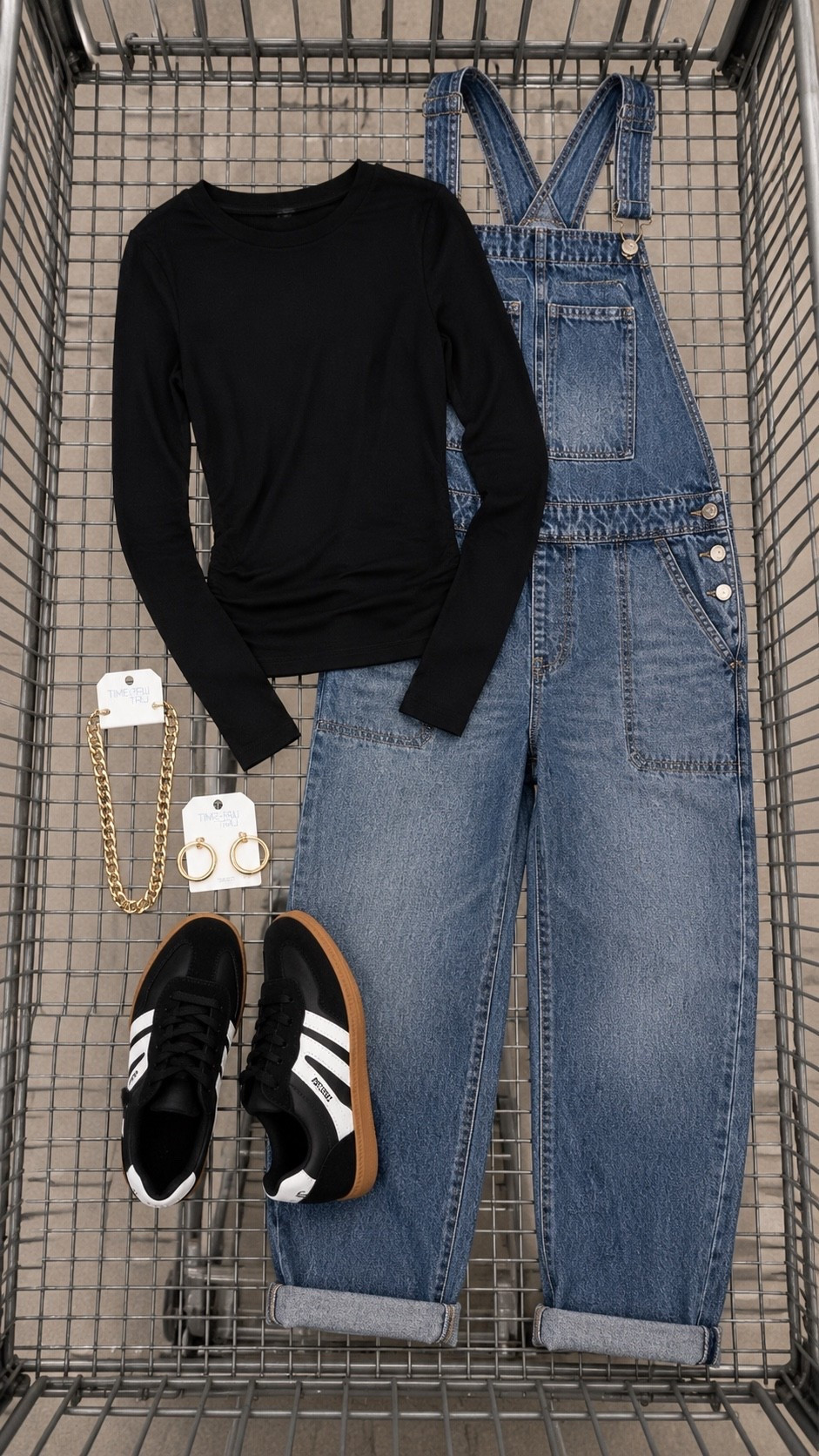 Overalls are officially back in my rotation. The fitted black top + classic denim + sneakers makes this one feel way more grown-up and so easy for fall.

#WalmartFashion #WalmartFinds #FallOutfit #AffordableFashion #OverallOutfit