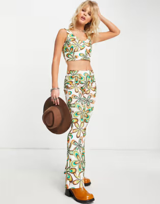 Only x Neon & Nylon top & flared pants set in green 70's floral | ASOS | ASOS (Global)