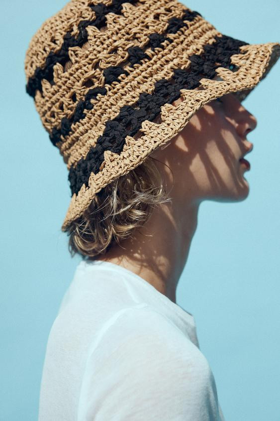 CONTRAST BRAIDED BUCKET HAT | Zara US