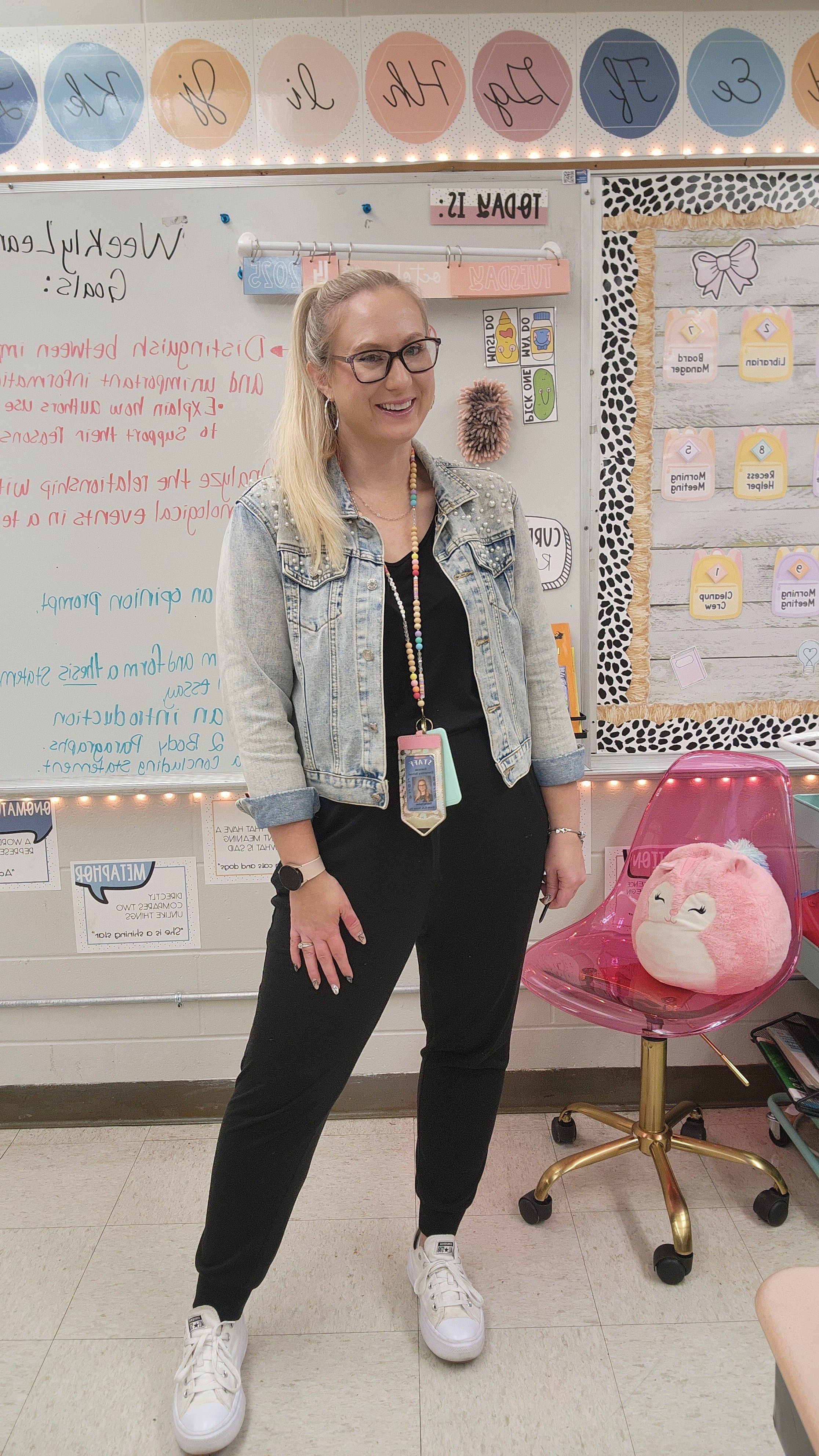 Teacher Outfit of the Day 🖤Teacher Outfit | Teacher Style | Teacher Fashion | Affordable Fashion | Midsize Style | Amazon Finds ✨️ 

#LTKWorkwear #LTKStyleTip #LTKMidsize