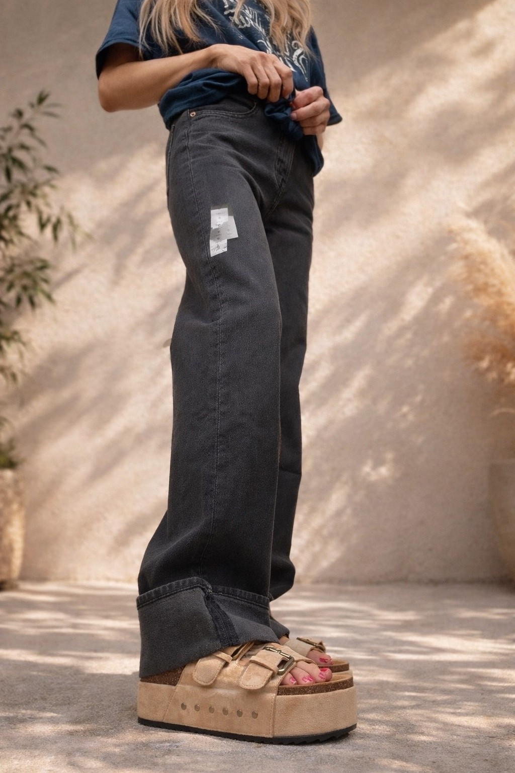 New jeans & sandals 

#LTKSpringSale #LTKdayinmylife #LTKootd