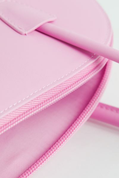 Bowling bag | H&M (UK, MY, IN, SG, PH, TW, HK)