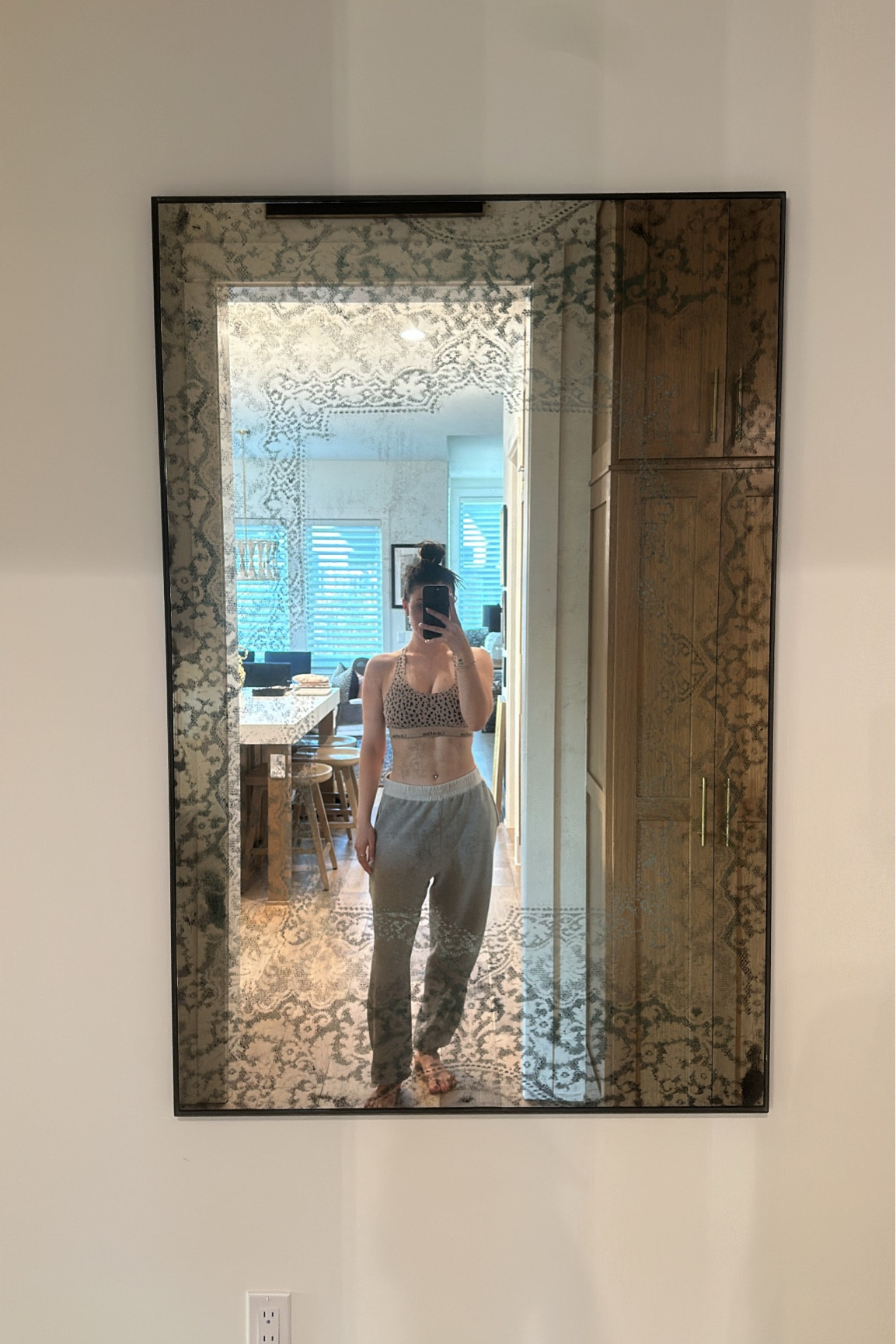 Weekend in mood. Linked my cheetah sports bra for you guys, it’s from 2 years ago but I found it at Walmart! & it’s on sale! My joggers are Free People but they are from yearsss ago 

#LTKFitness #LTKStyleTip #LTKSaleAlert