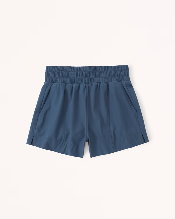 Traveler Shorts | Abercrombie & Fitch (US)