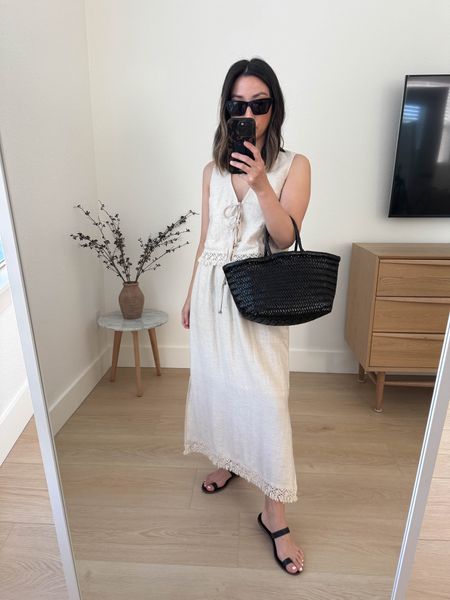 Fabrique linen set. This is so good for vacation. Set is very petite-friendly. Top runs slightly big. 

Fabrique top xs
Fabrique skirt xs
Madewell sandals 5 (old)
Dragon Diffusion bag small. 
YSL sunglasses  