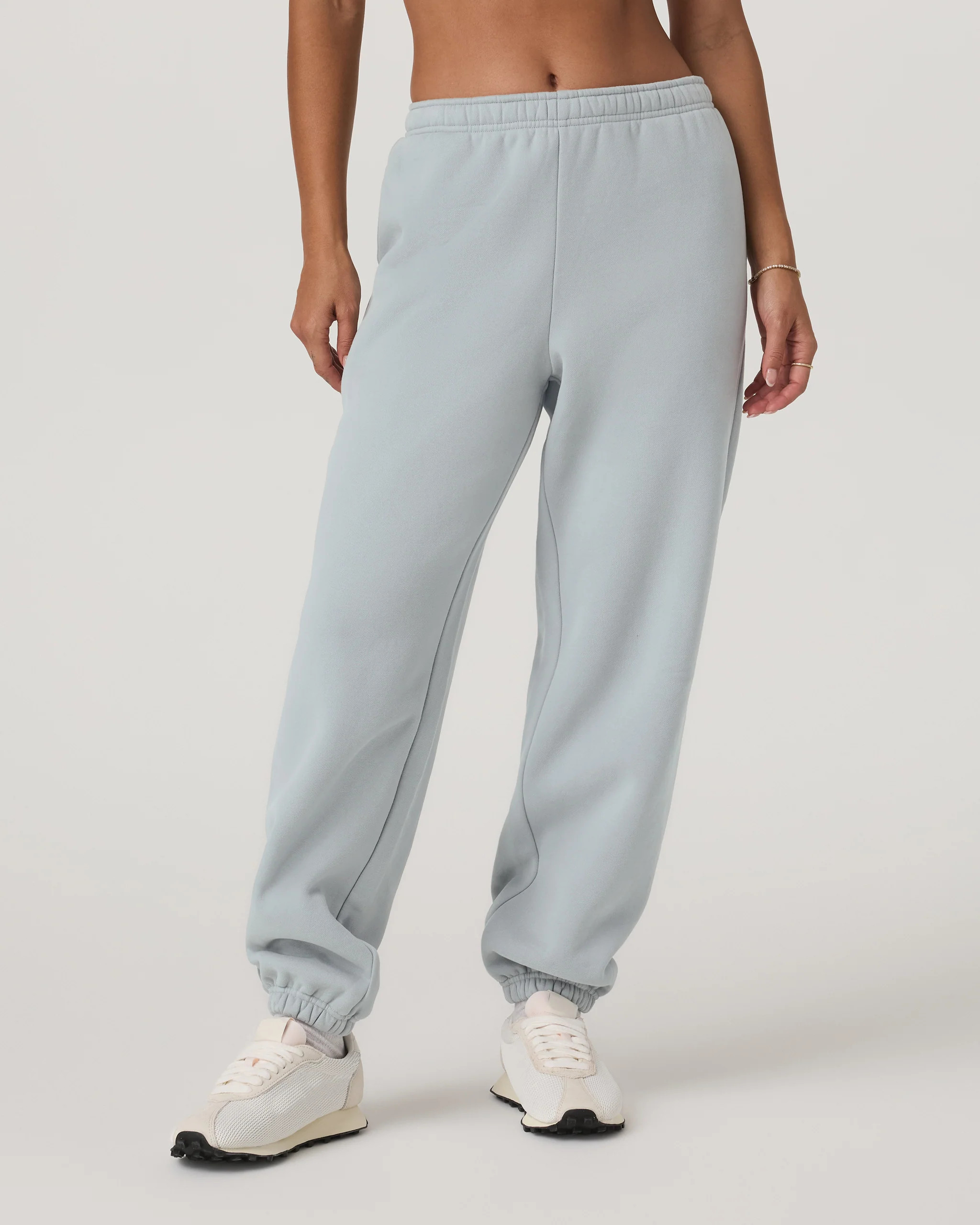 Restore Classic Sweatpant | Women's Blue Haze Pants | Vuori | Vuori Clothing (US & Canada)