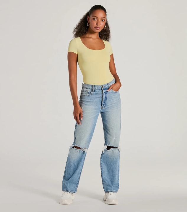 Smooth Silhouette Scoop Neck Short Sleeve Bodysuit | Windsor Stores