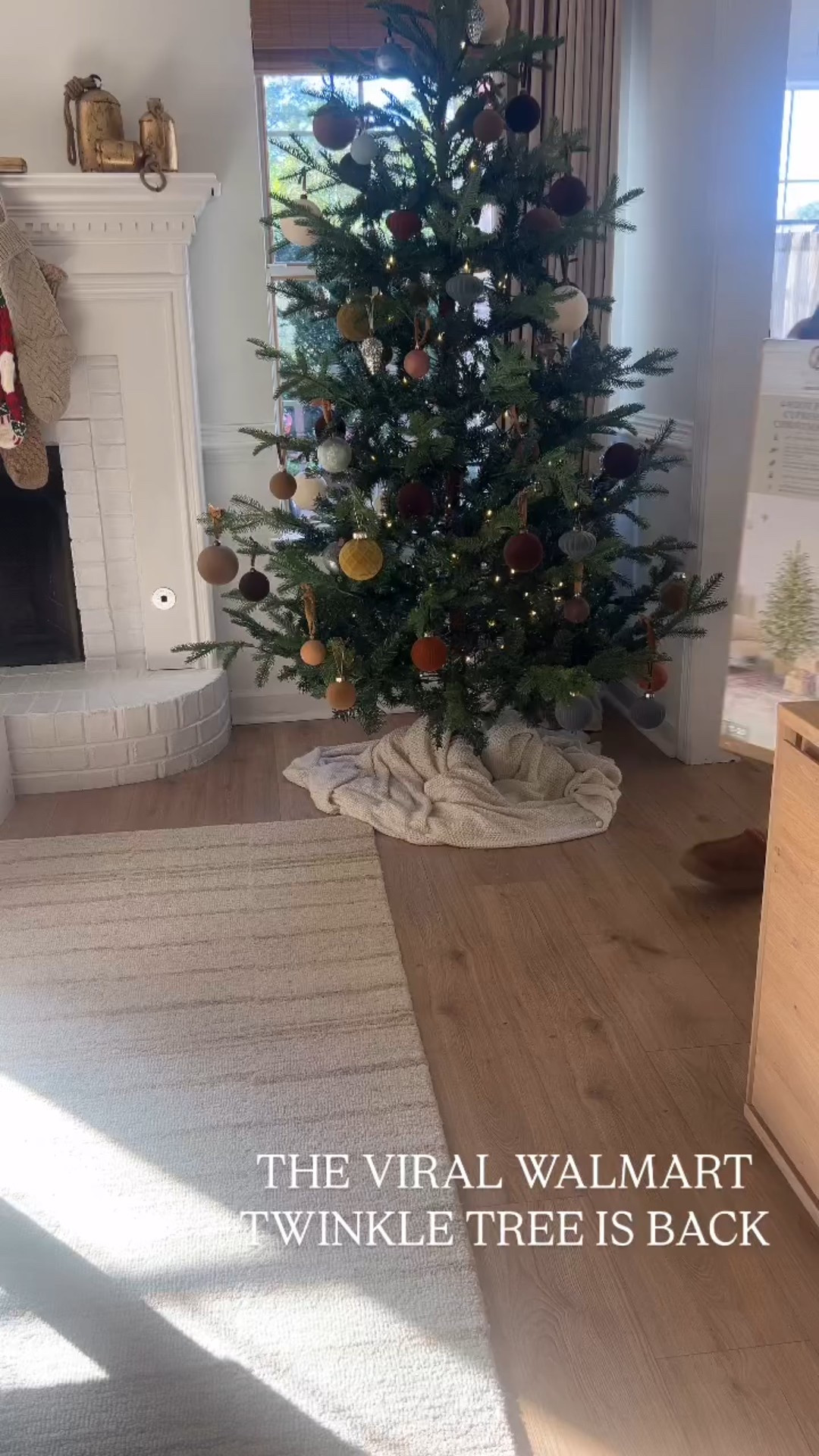 One of my favorite things I bought for Christmas last year is baaaack 👏🏽 it adds sooo much to our home and the twinkles are the best kind 🥹🫶🏼 Comment ‘TREE’ for links!

#homedesign #edesign #christmas #christmasdecor #holiday #holidays #tree #christmastree #walmart #walmartfinds #walmartshopping #mytexashome