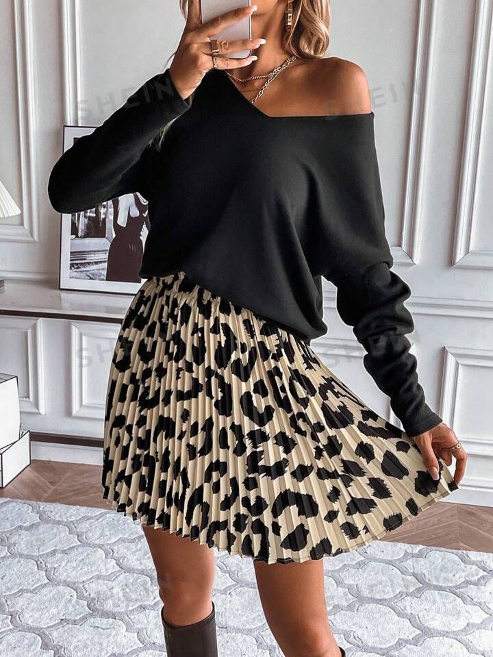 SHEIN Unity Solid Drop Shoulder Tee & Leopard Print Pleated Skirt | SHEIN