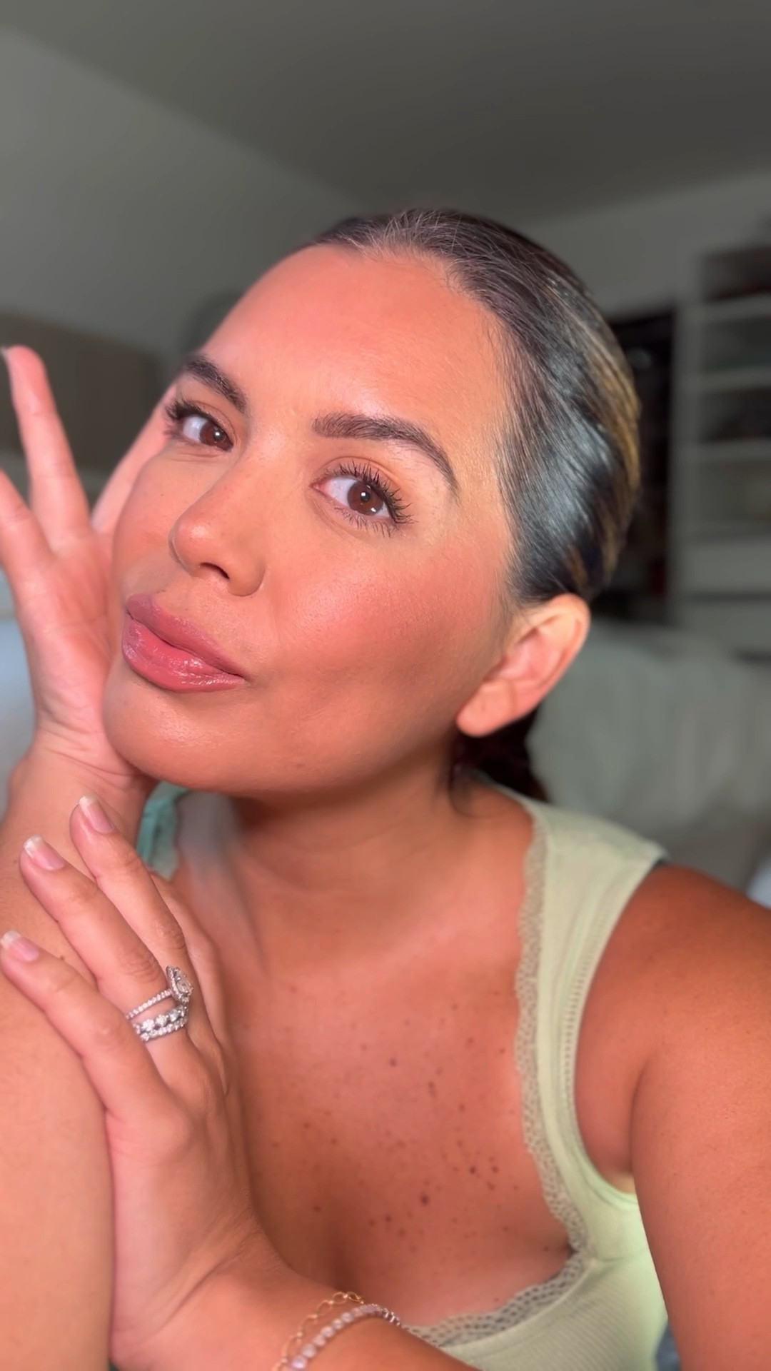 My go to natural makeup look💋in 10 minutes #easymakeup #summermakeup #mommakeup 

#LTKBeauty
