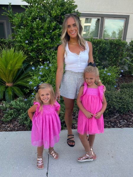 👋🏻 34…Hello 35 ✨
How do we feel about Birthdays? 
To me it is a new beginning & a privilege. But. 35 idk….

Our favorite dresses from last summer are back in coral & only $16! Click the link in my bio to shop. 


#LTKfamily #LTKkids #LTKsalealert