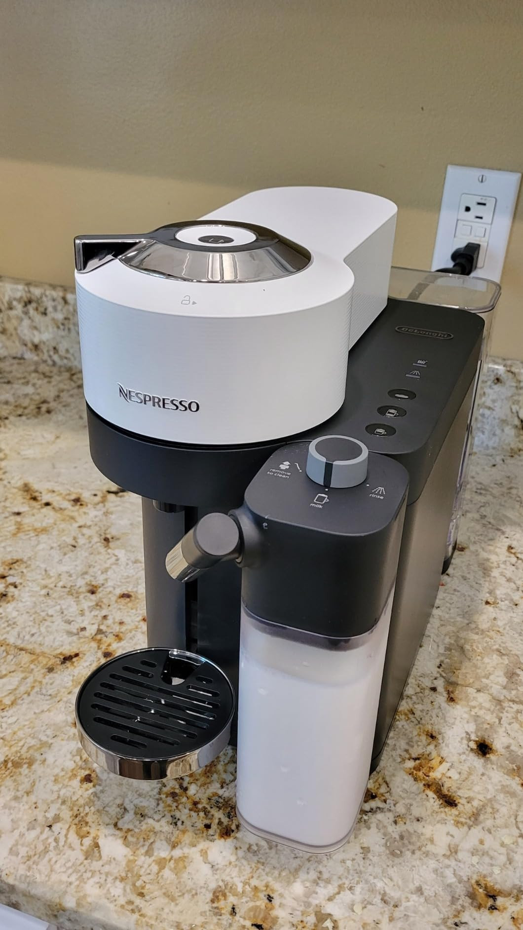 Nespresso Vertuo Lattissima by De'Longhi, White | Amazon (US)