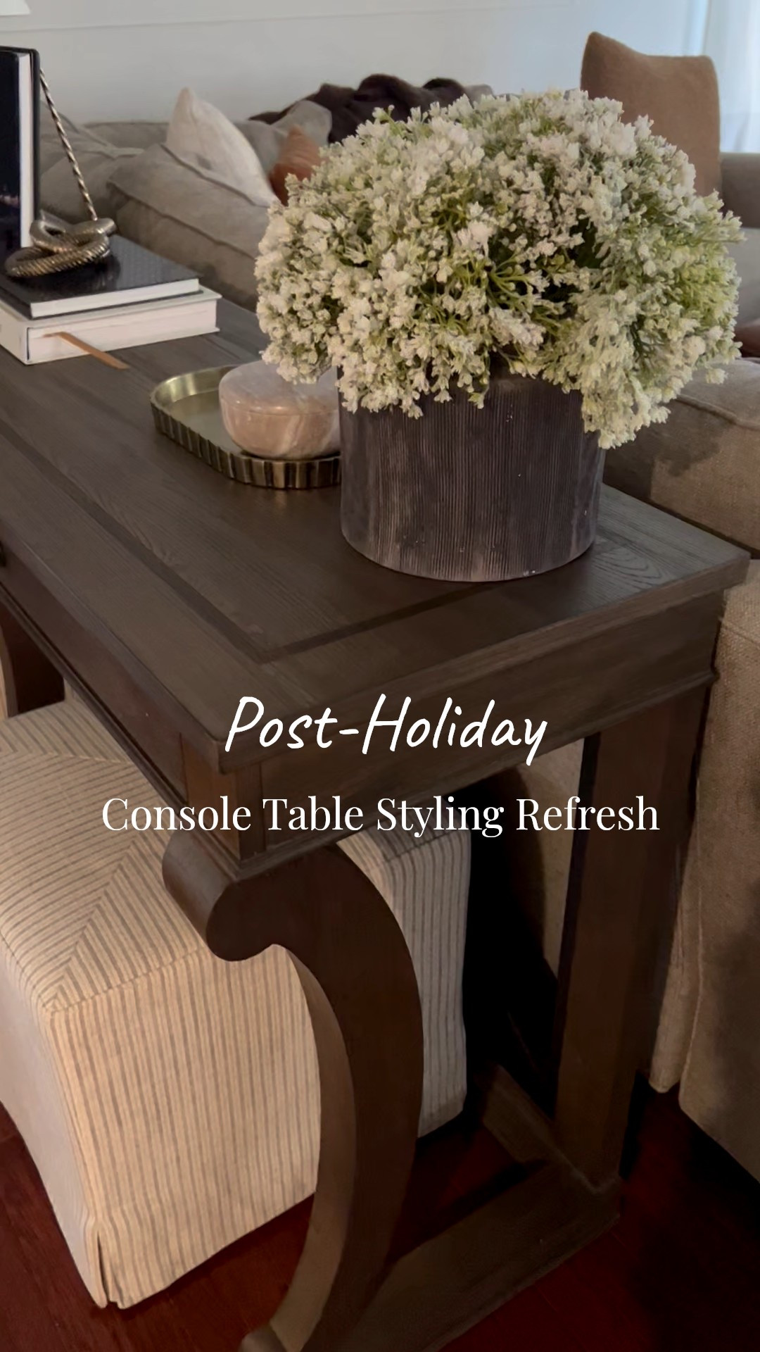 Refreshing my home after the holidays feels so good! Here’s how I recommend styling a console table. It’s about balance and functionality. All of these pieces are so versatile and can be moved from room to room, and have withstood my kids too 😆 

Amazon home finds 
Console table styling 
Home refresh 
Interior designer tips 
