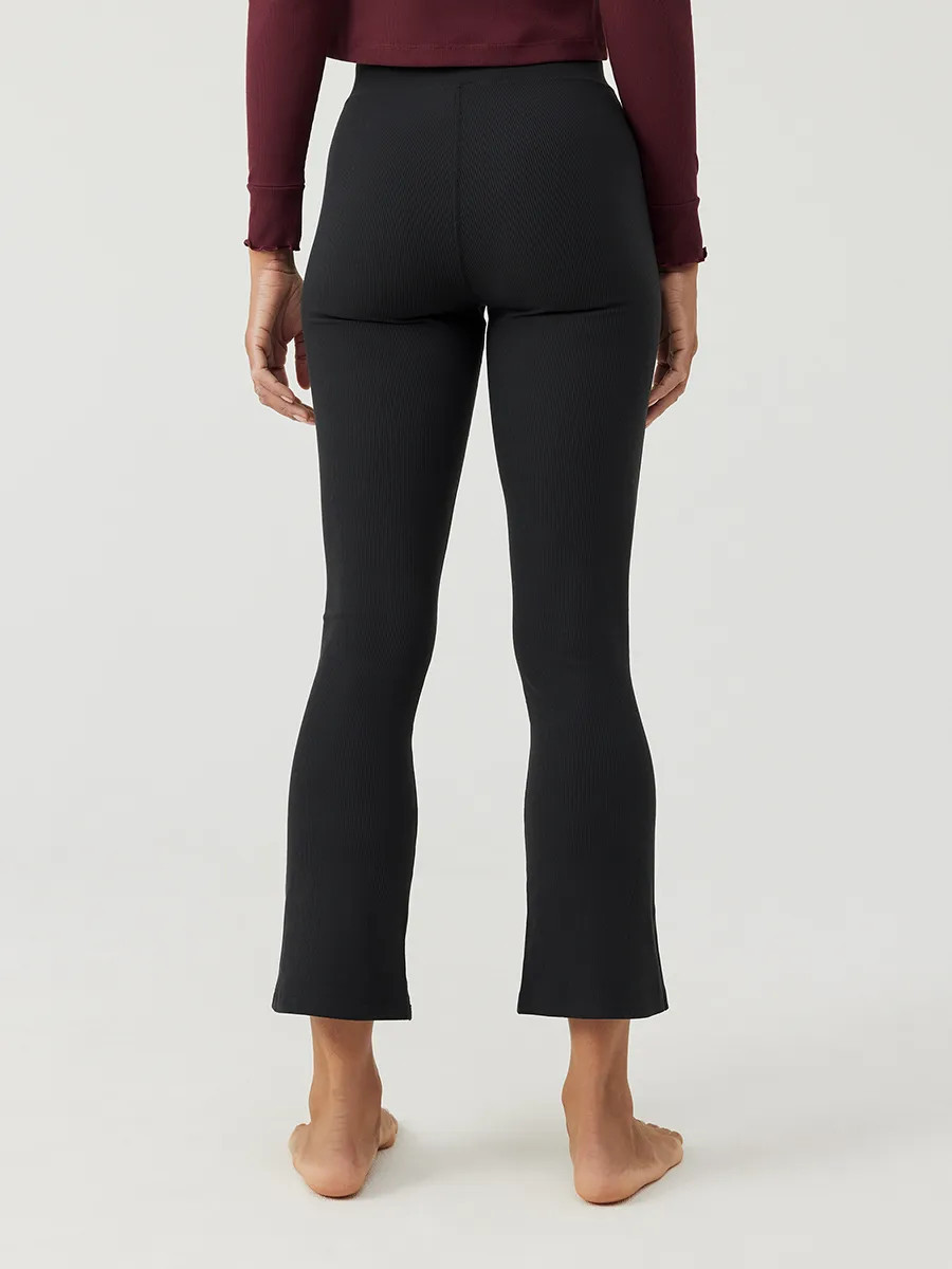 SuperForm™ Rib Kick FlareA Heart | Outdoor Voices