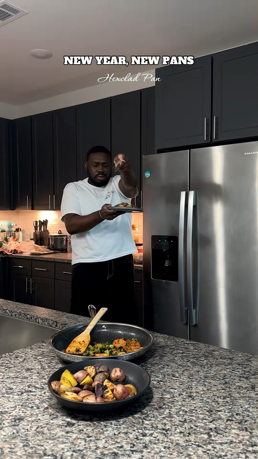 The perfect pans doesn’t exi—
These HEXCLAD pans sears to perfection and they are non stick too! 
