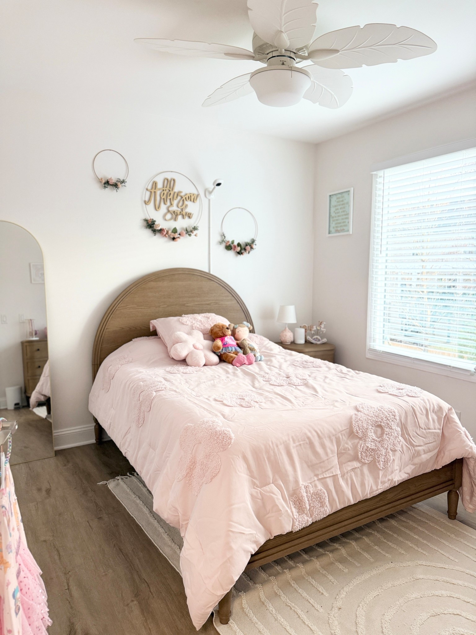 girl bedroom of my dreams 🤍💕✨

#LTKmomlife #LTKKids #LTKHome