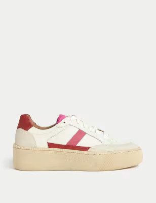 Sneakers met veters en zijdetail | Marks & Spencer (UK)